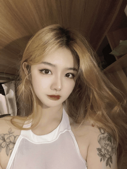 官渡区娜娜巨乳、水多 我搞了2次